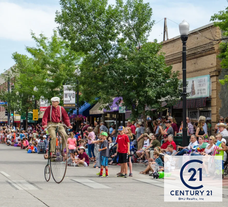 Main street parade sheridan wyo rodeo